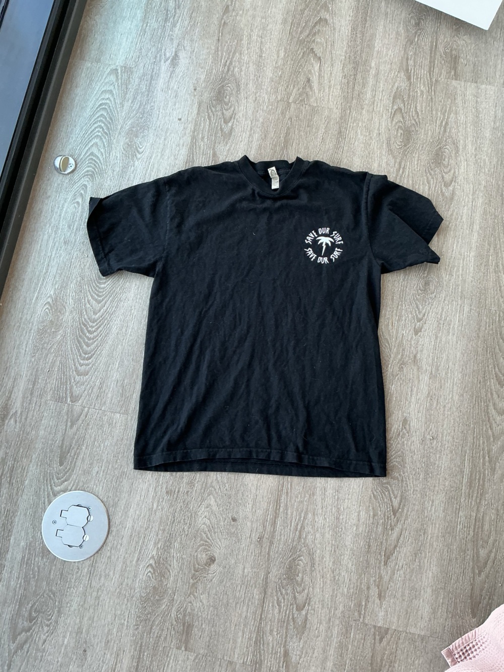 Unisex Black Short Sleeve Graphic Tee with White Surf Logo
